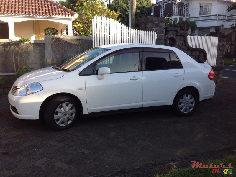 2006' Nissan Tiida photo #6