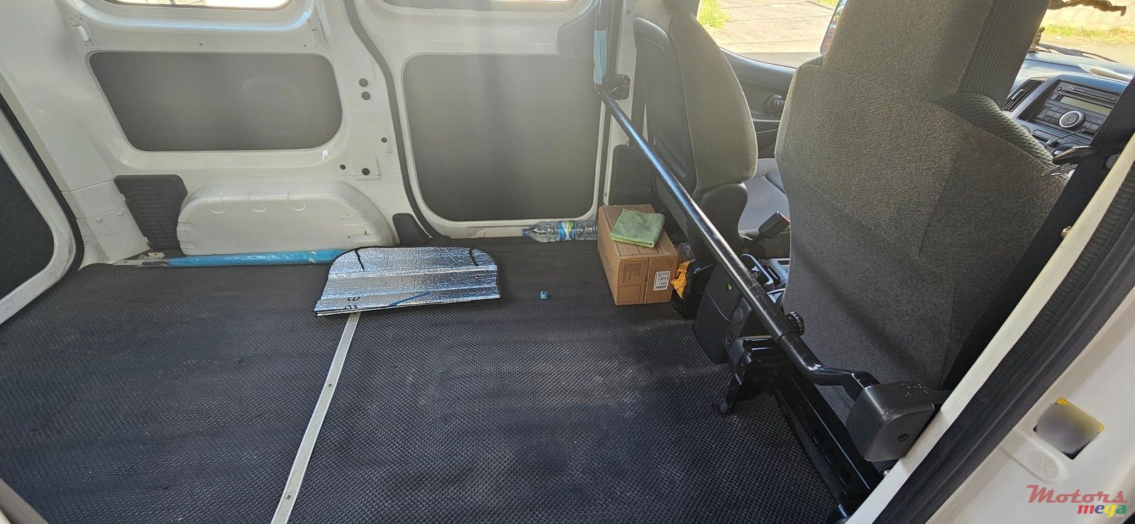 2016' Nissan photo #6