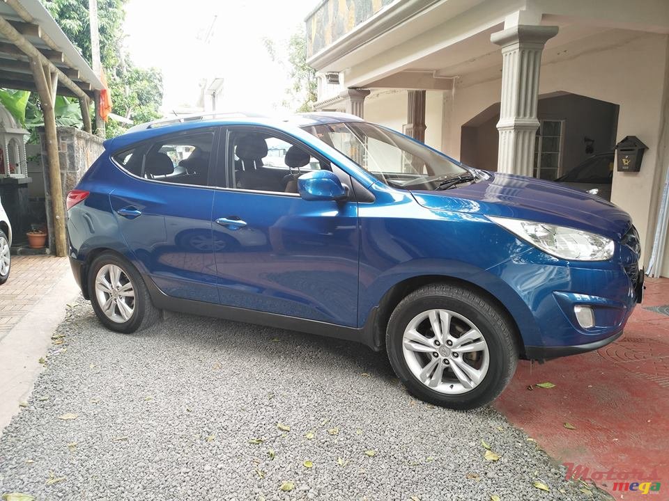 2010' Hyundai ix35 photo #3