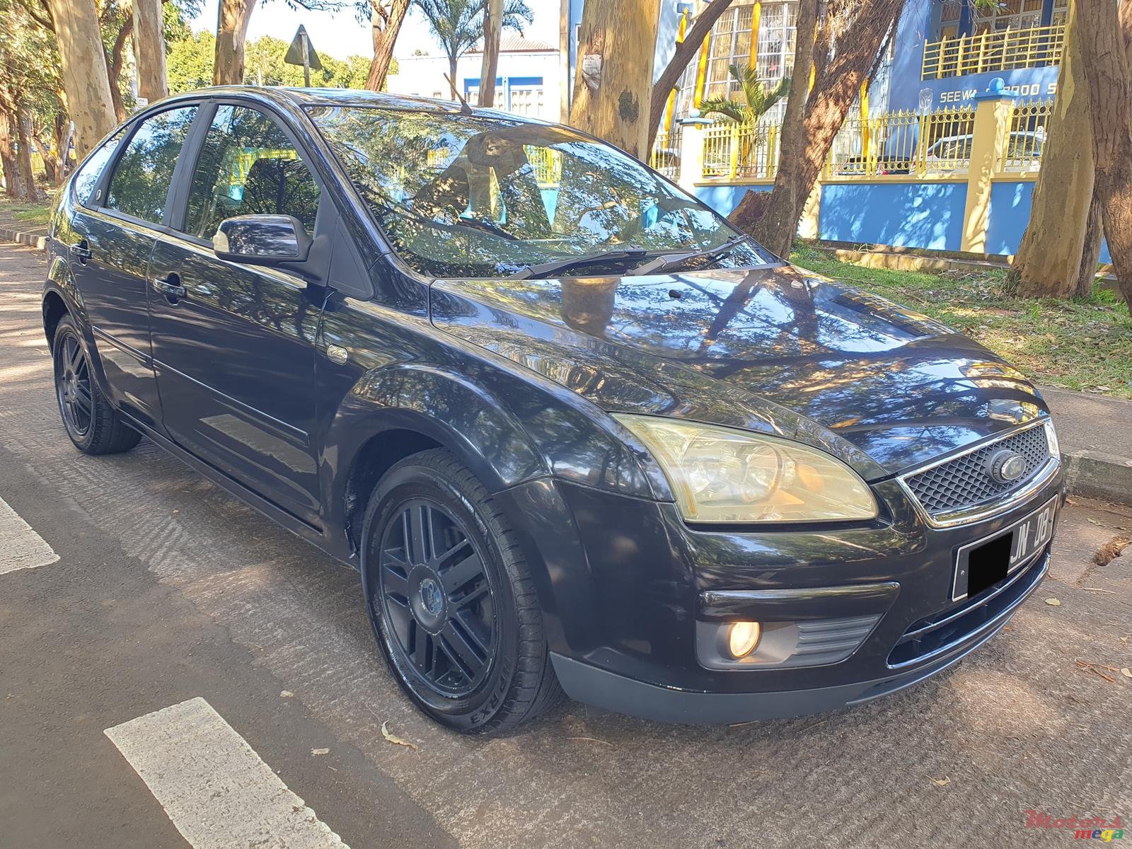 2008' Ford Focus photo #1