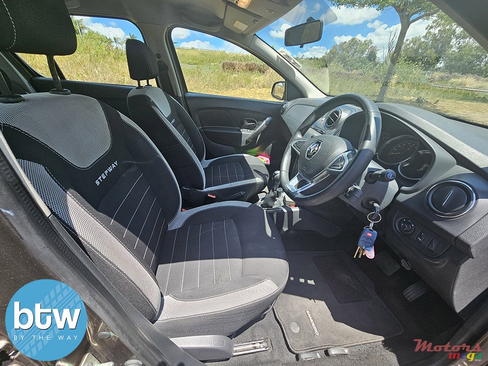 2019' Renault Sandero STEPWAY photo #5