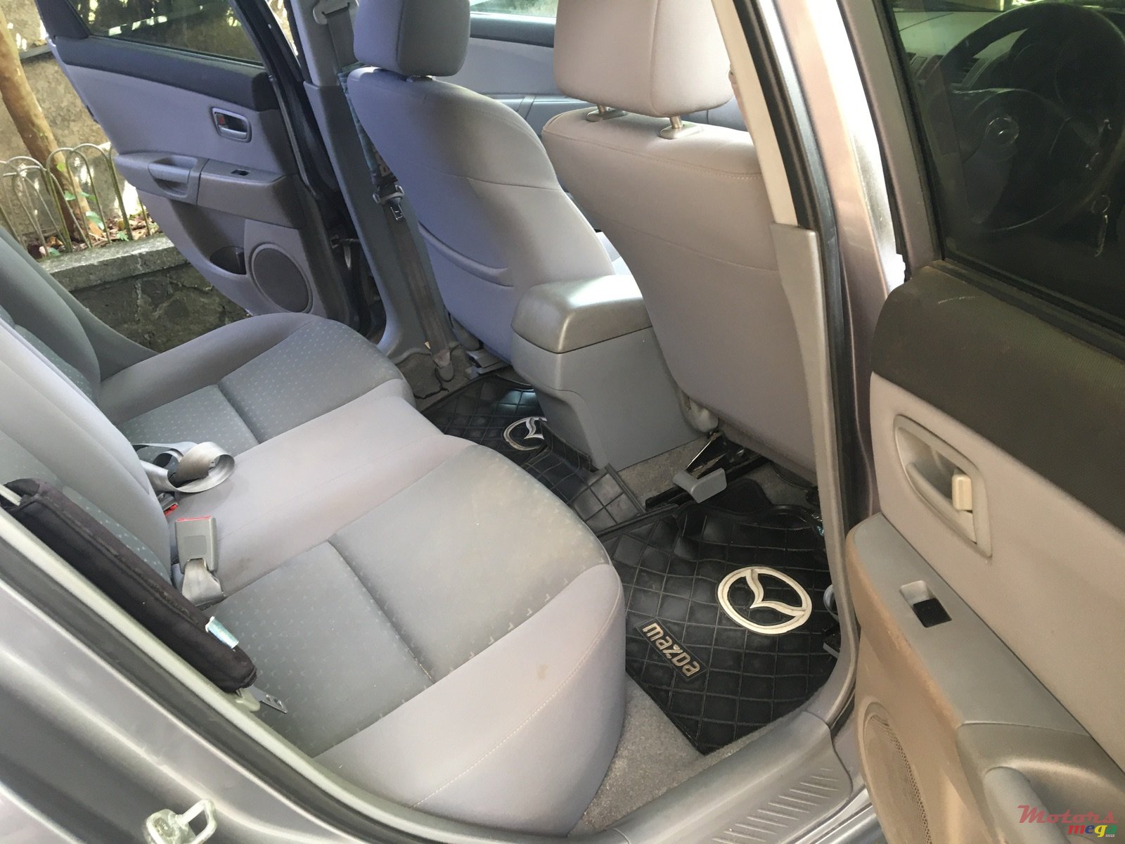 2004' Mazda Axela No photo #2