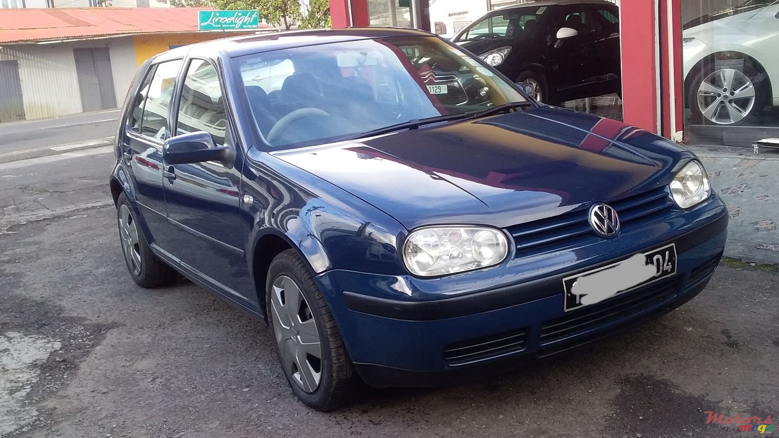 2004' Volkswagen Golf IV photo #2