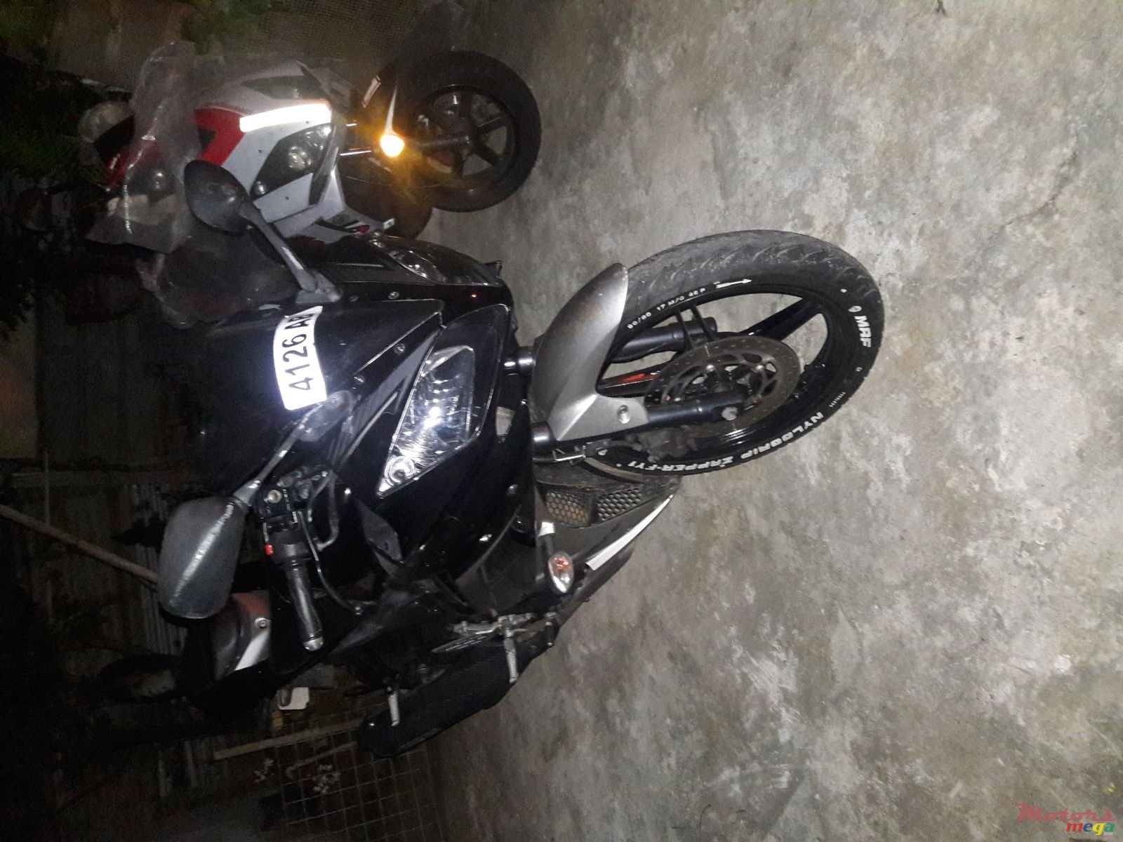 2016' Yamaha R15 photo #1