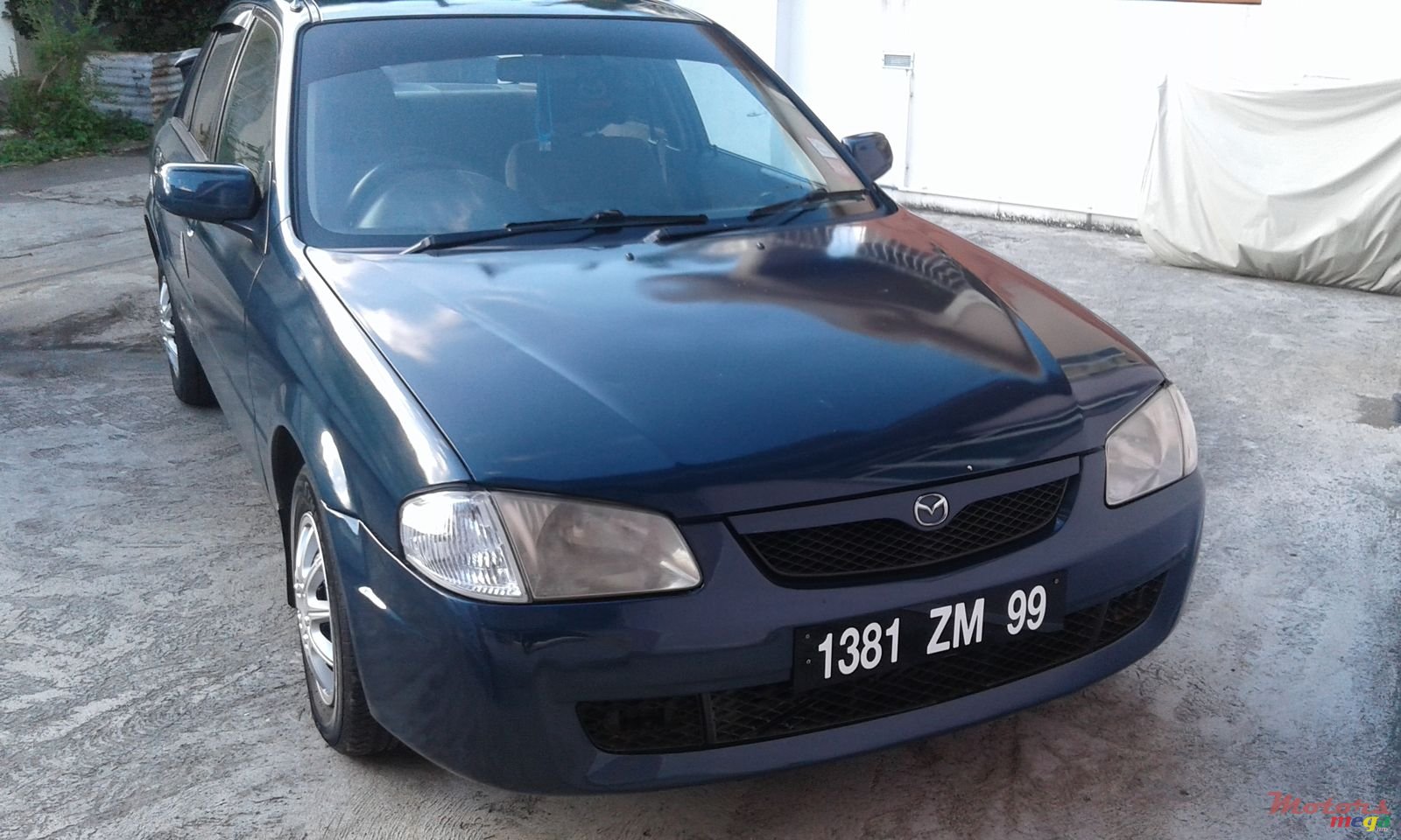 1999' Mazda 323 photo #3