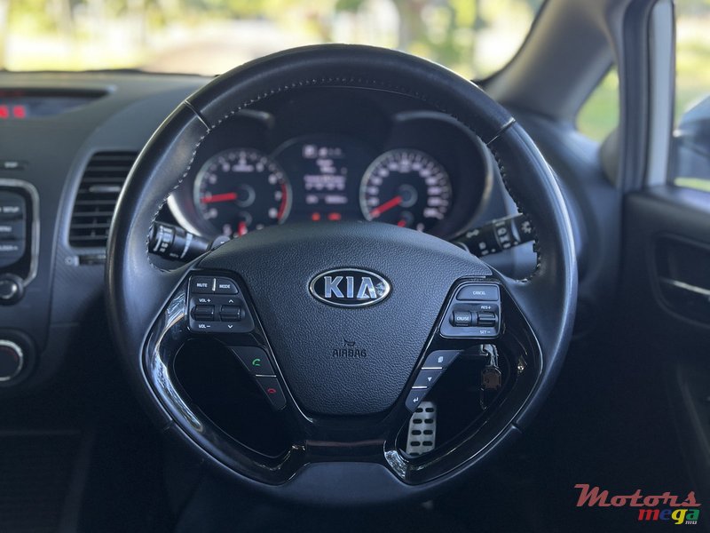2017' Kia Cerato photo #5