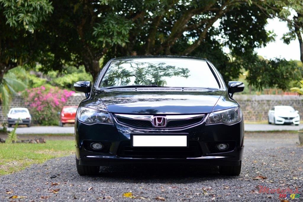 2010' Honda Civic photo #1