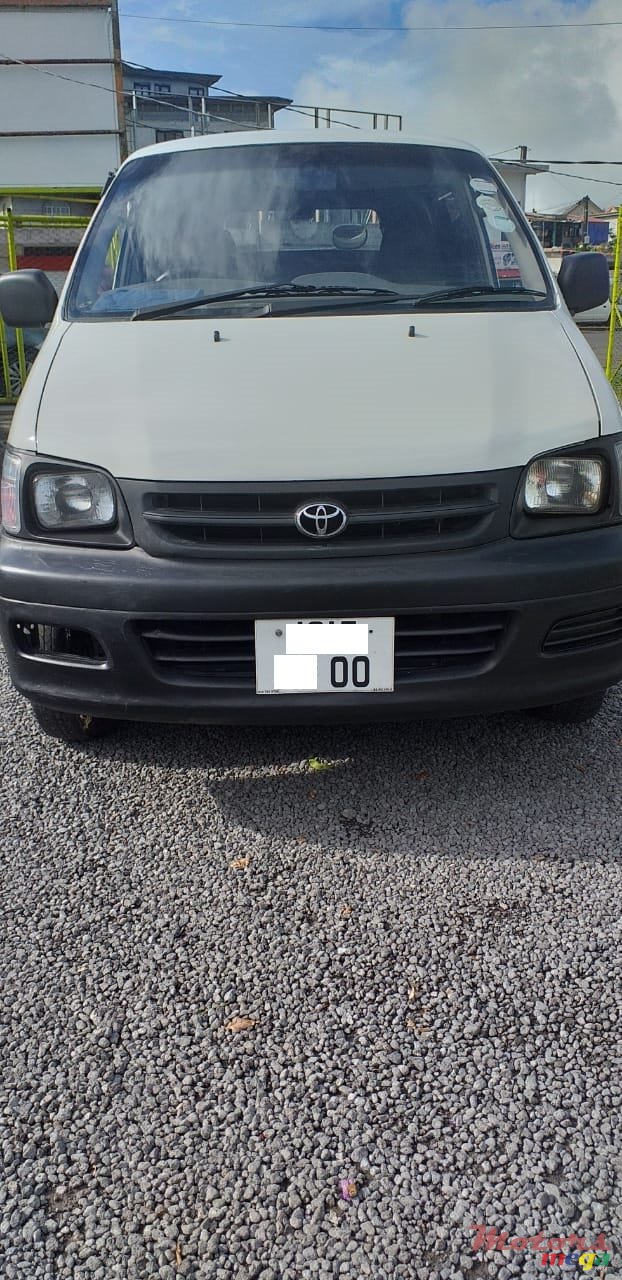 2000' Toyota Liteace photo #4