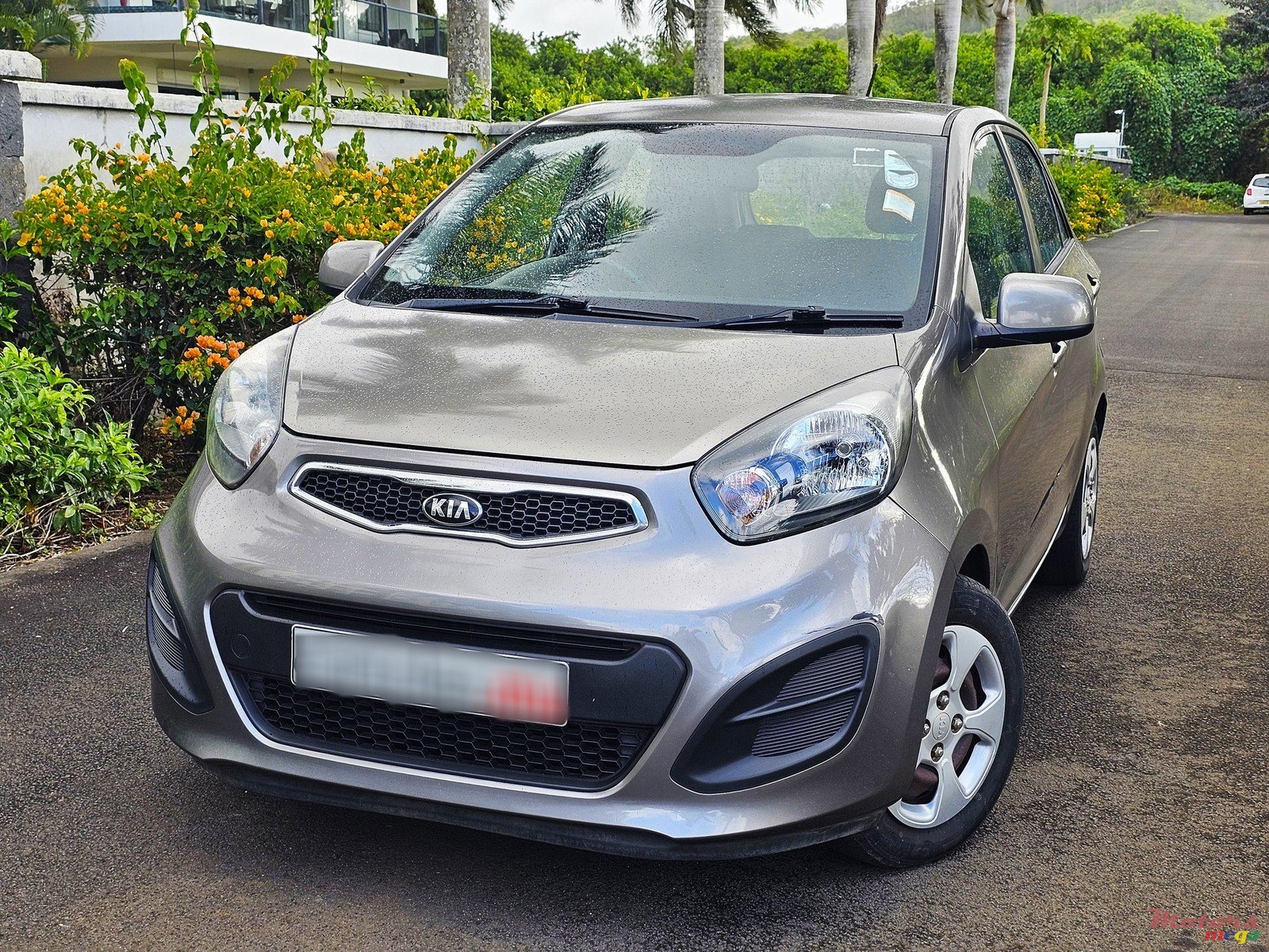 2013' Kia Picanto 1.0 photo #1