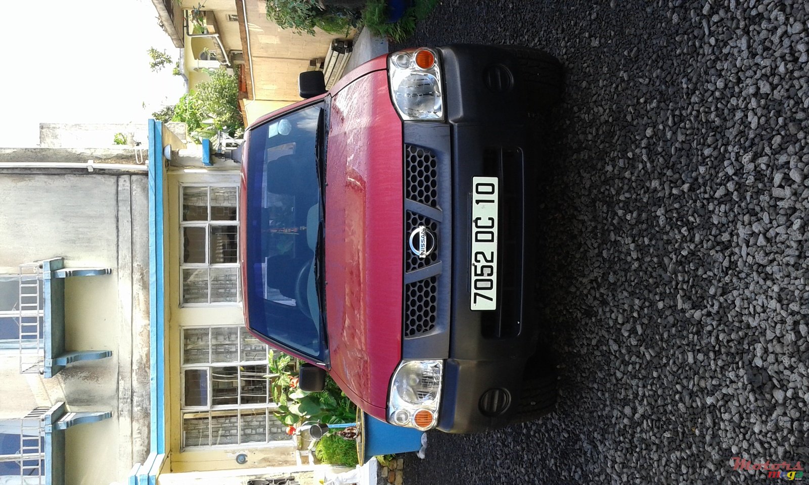 2010' Nissan Navara 2x4 Japan photo #2