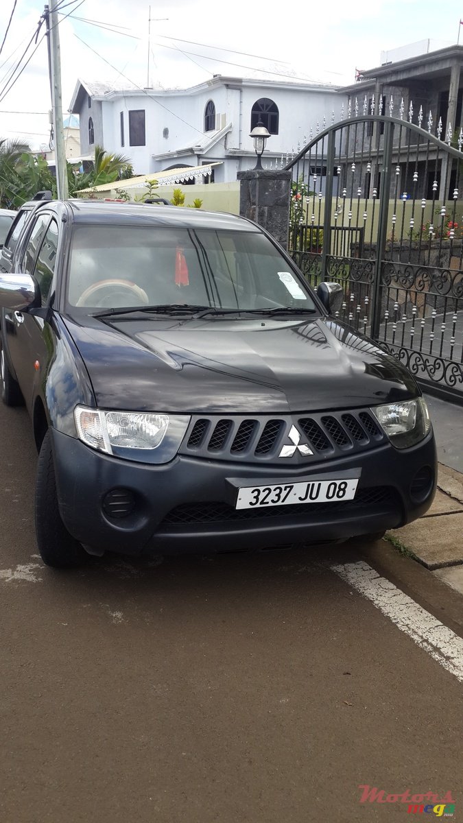 2008' Mitsubishi L 200 photo #1