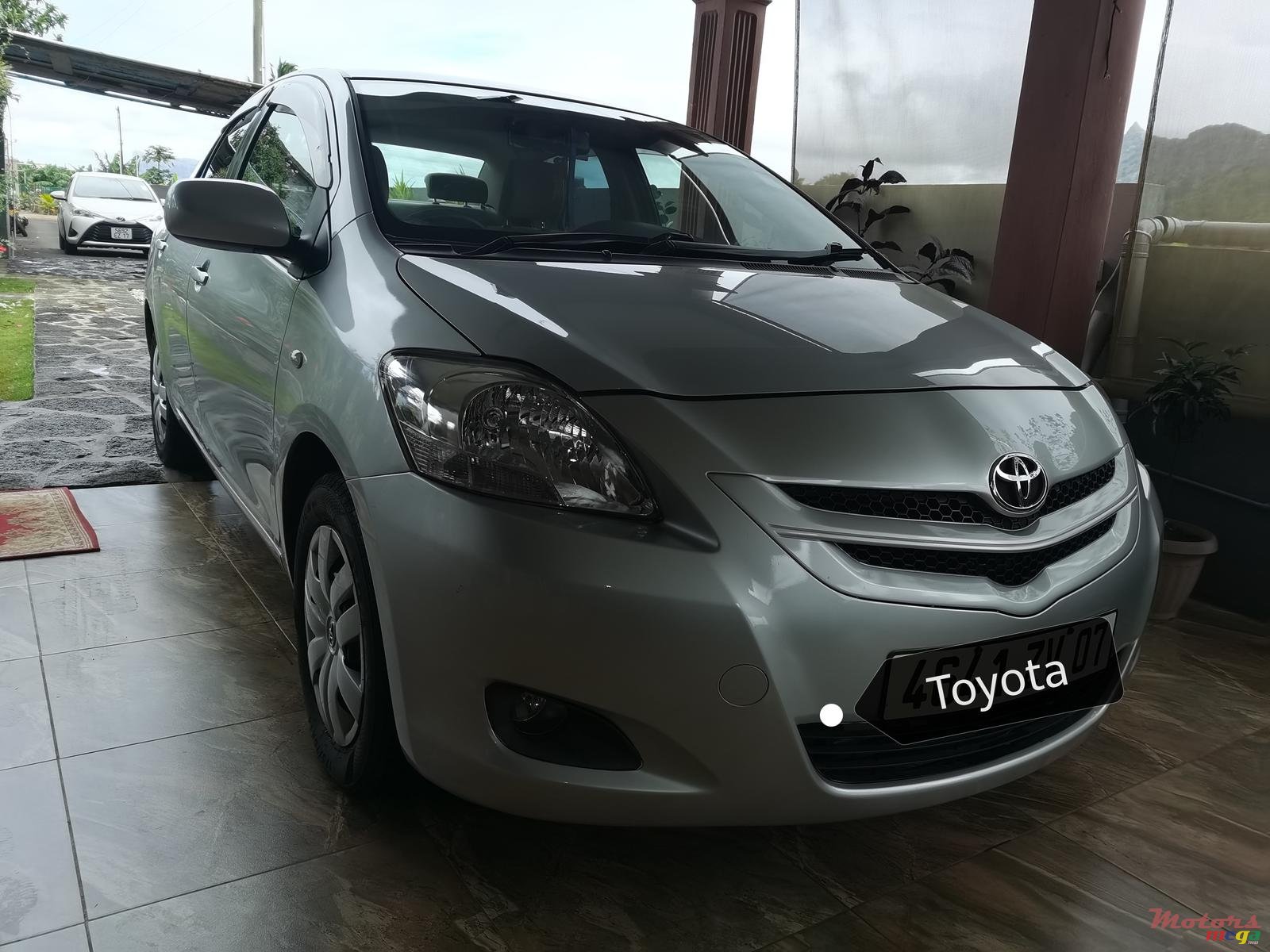 2007' Toyota Yaris Belta photo #2