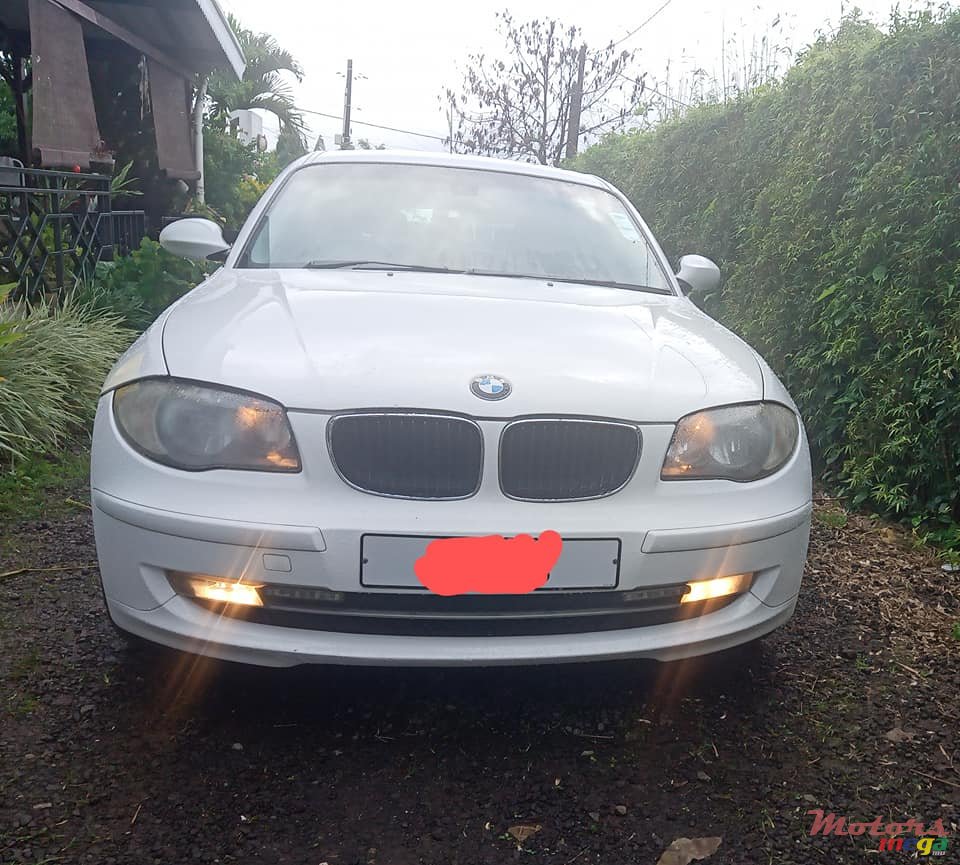 2009' BMW 116 MANUAL photo #2