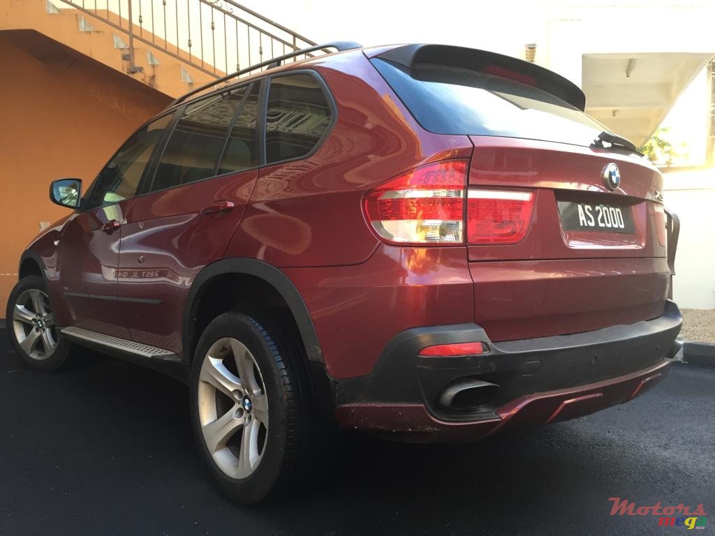 2010' BMW X5 photo #7