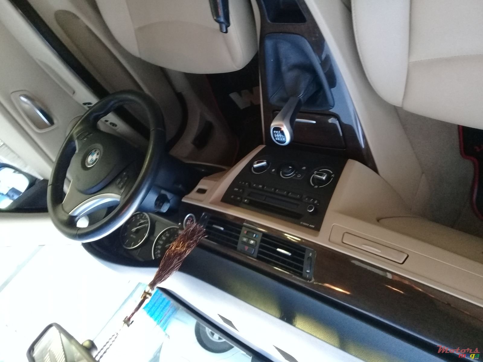 2008' BMW 3 Series photo #4