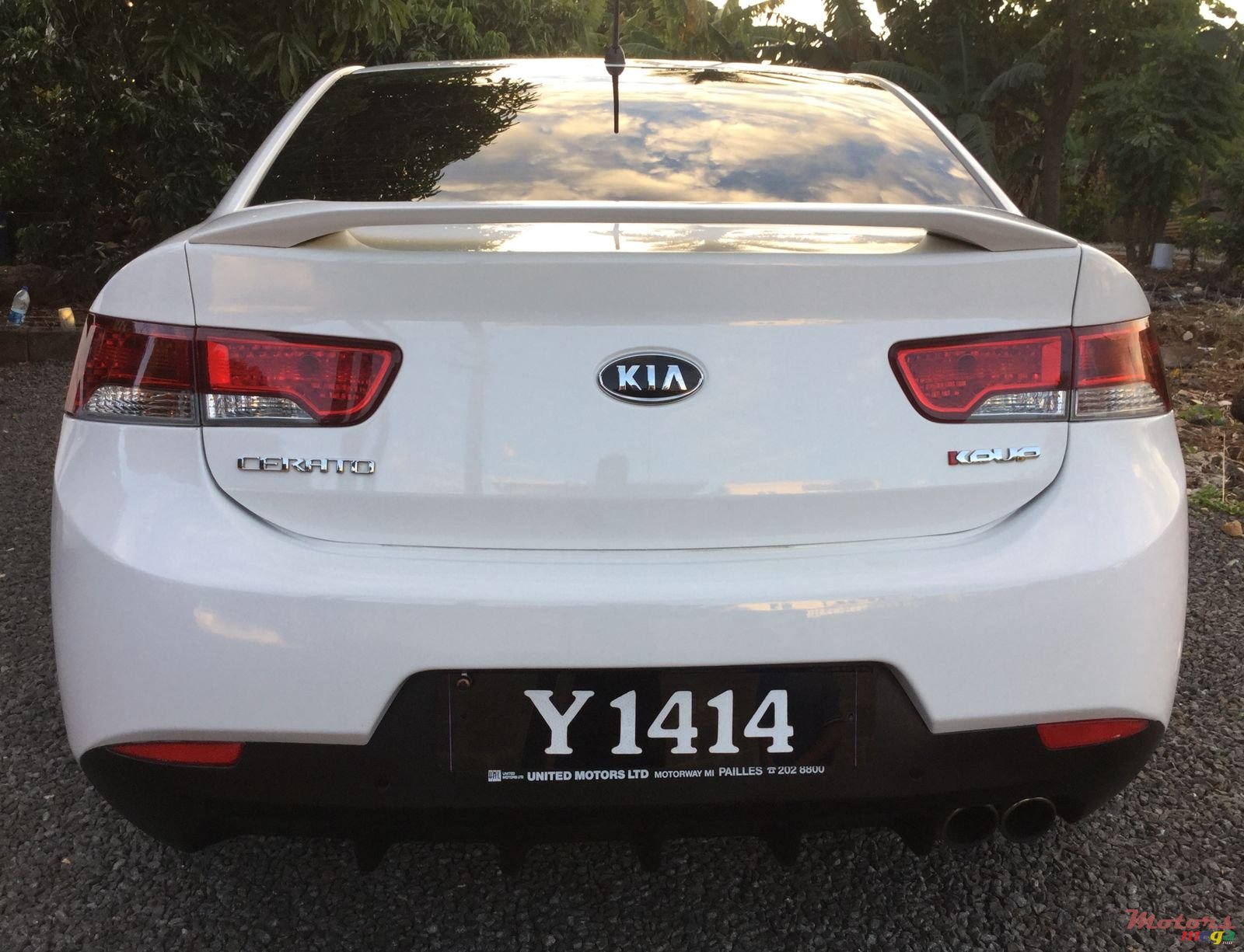 2011' Kia Cerato Koup photo #4