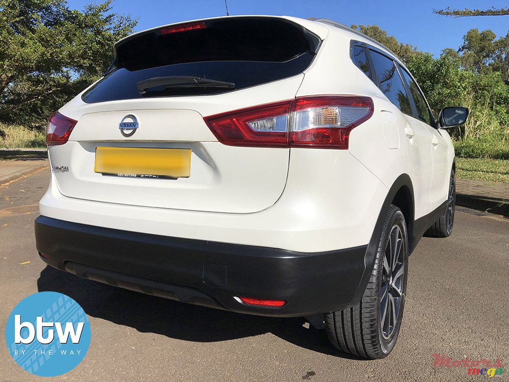 2015' Nissan Qashqai photo #3