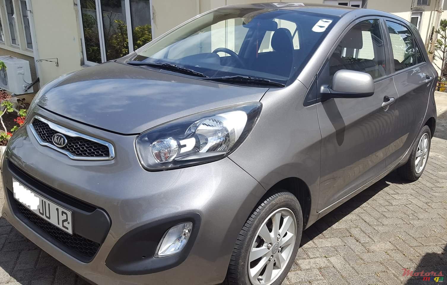 2012' Kia Picanto photo #5