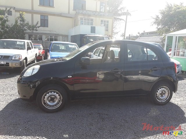 2012' Nissan March photo #5