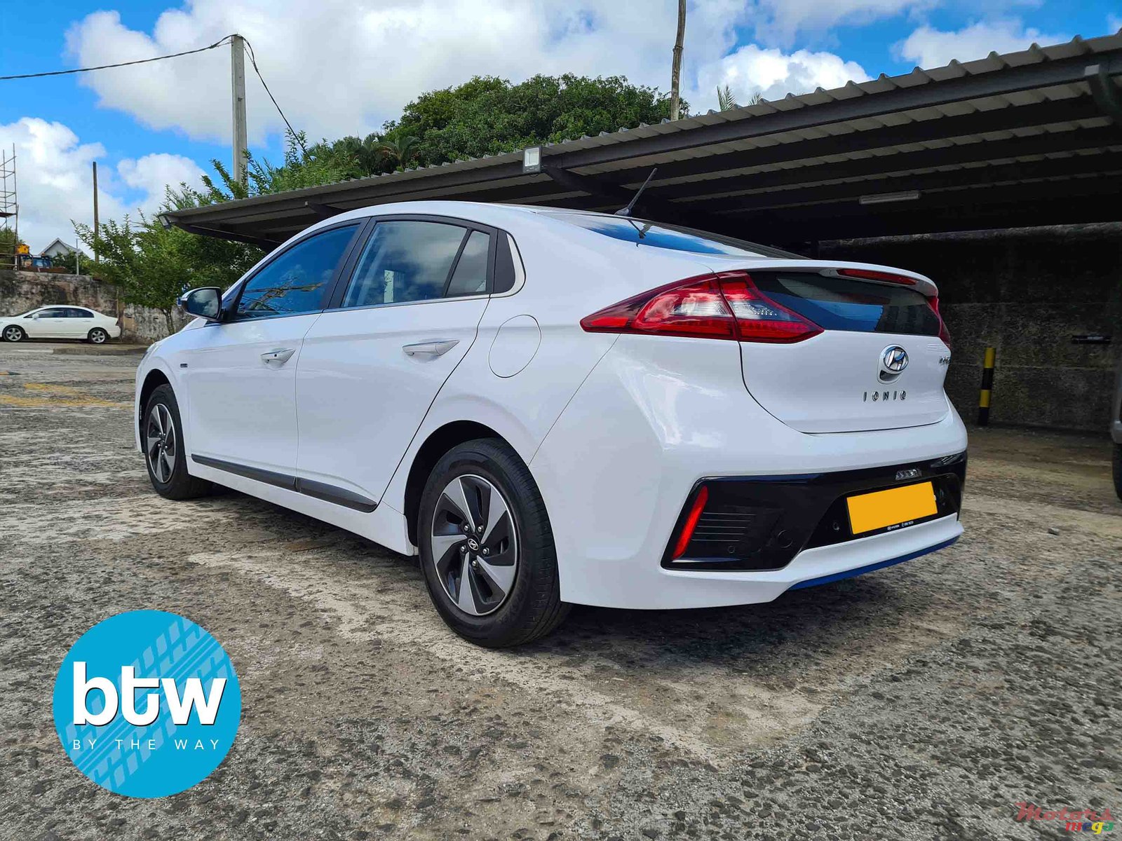 2019' Hyundai photo #2