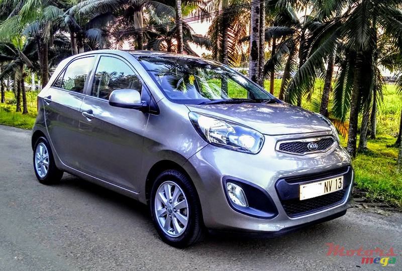 2013' Kia Picanto Full Executive photo #1