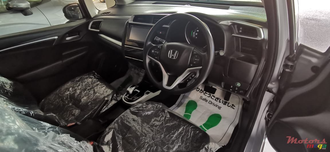 2017' Honda Fit photo #7