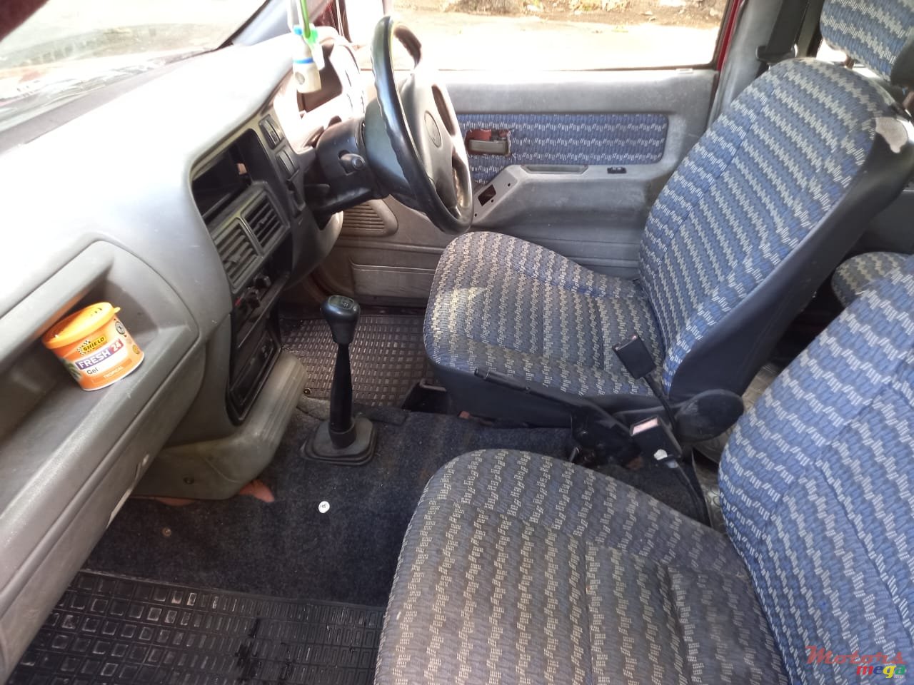 2003' Isuzu photo #4