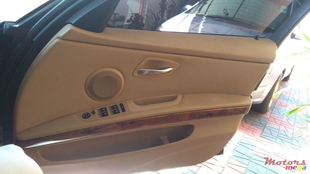 2006' BMW 316 photo #7