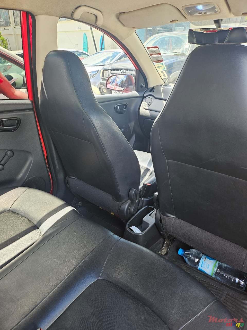 2012' Hyundai i10 photo #7