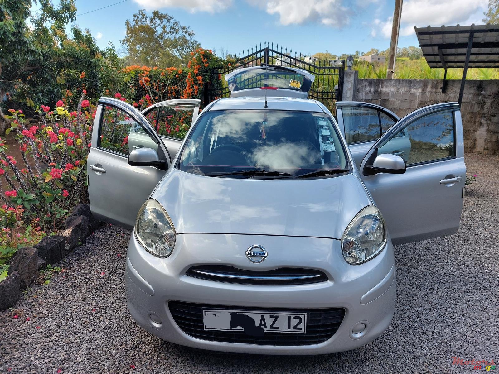 2012' Nissan March photo #1