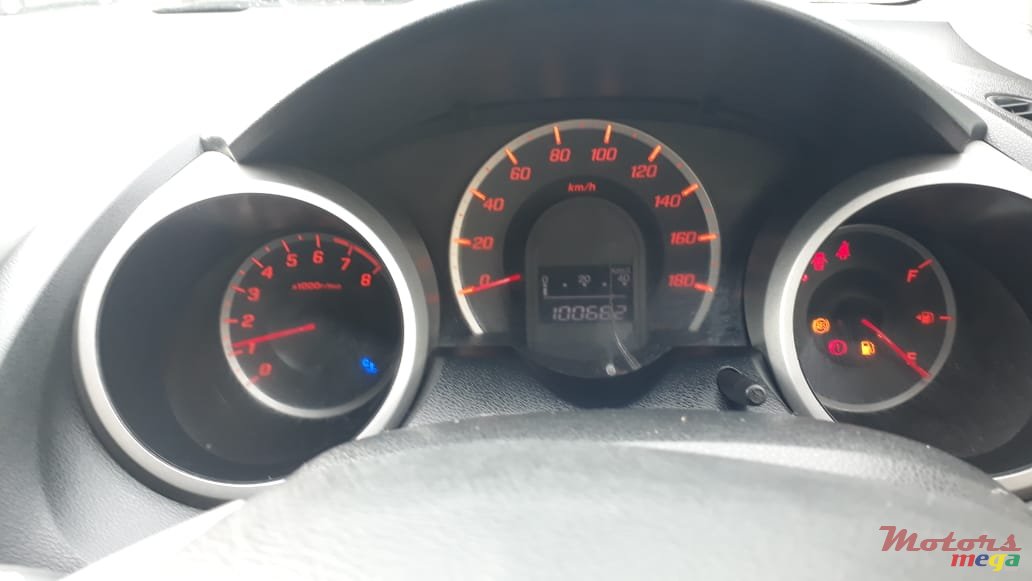 2008' Honda Fit photo #7