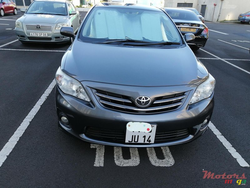 2014' Toyota Corolla photo #2