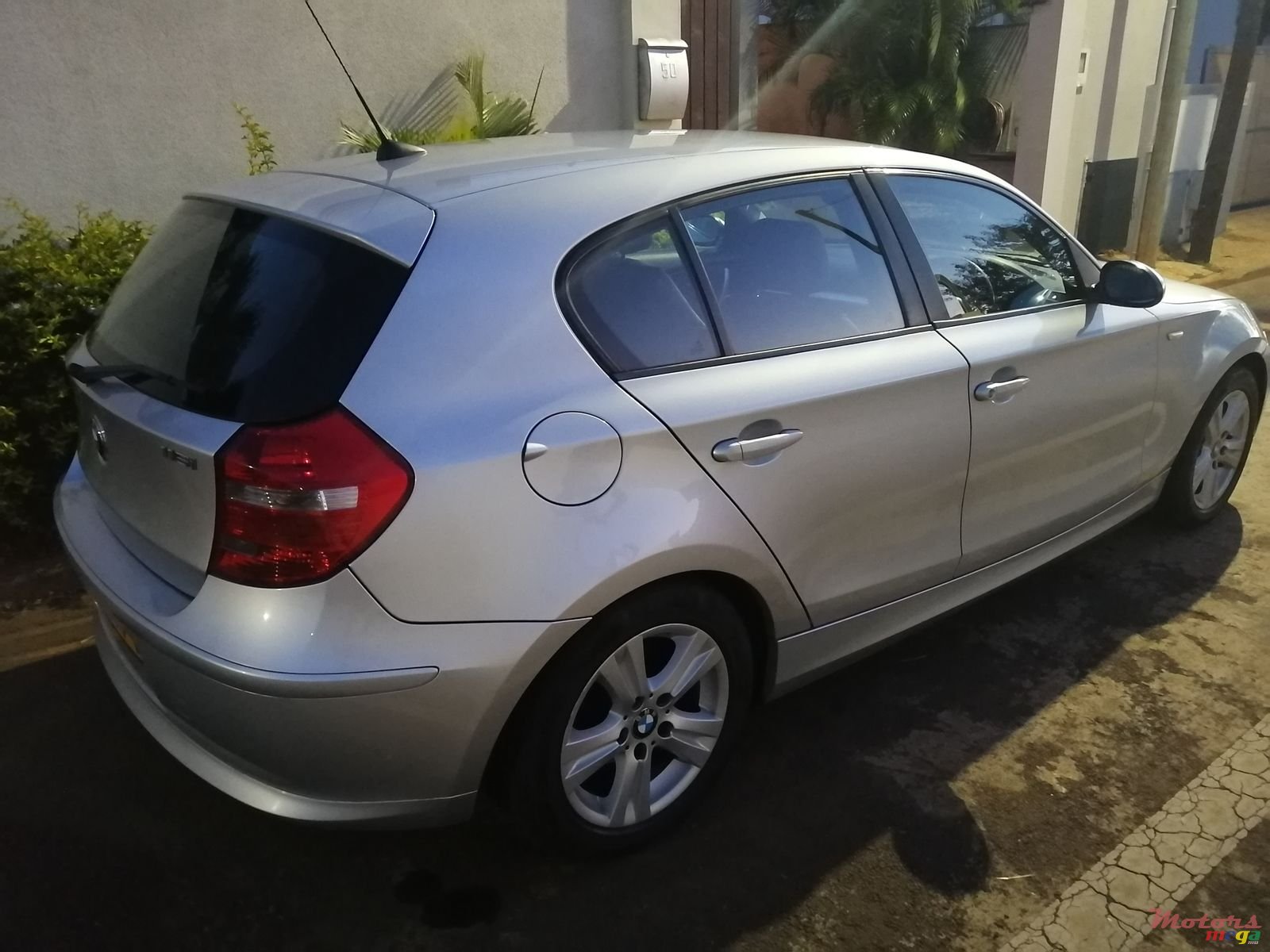 2008' BMW 116 photo #1