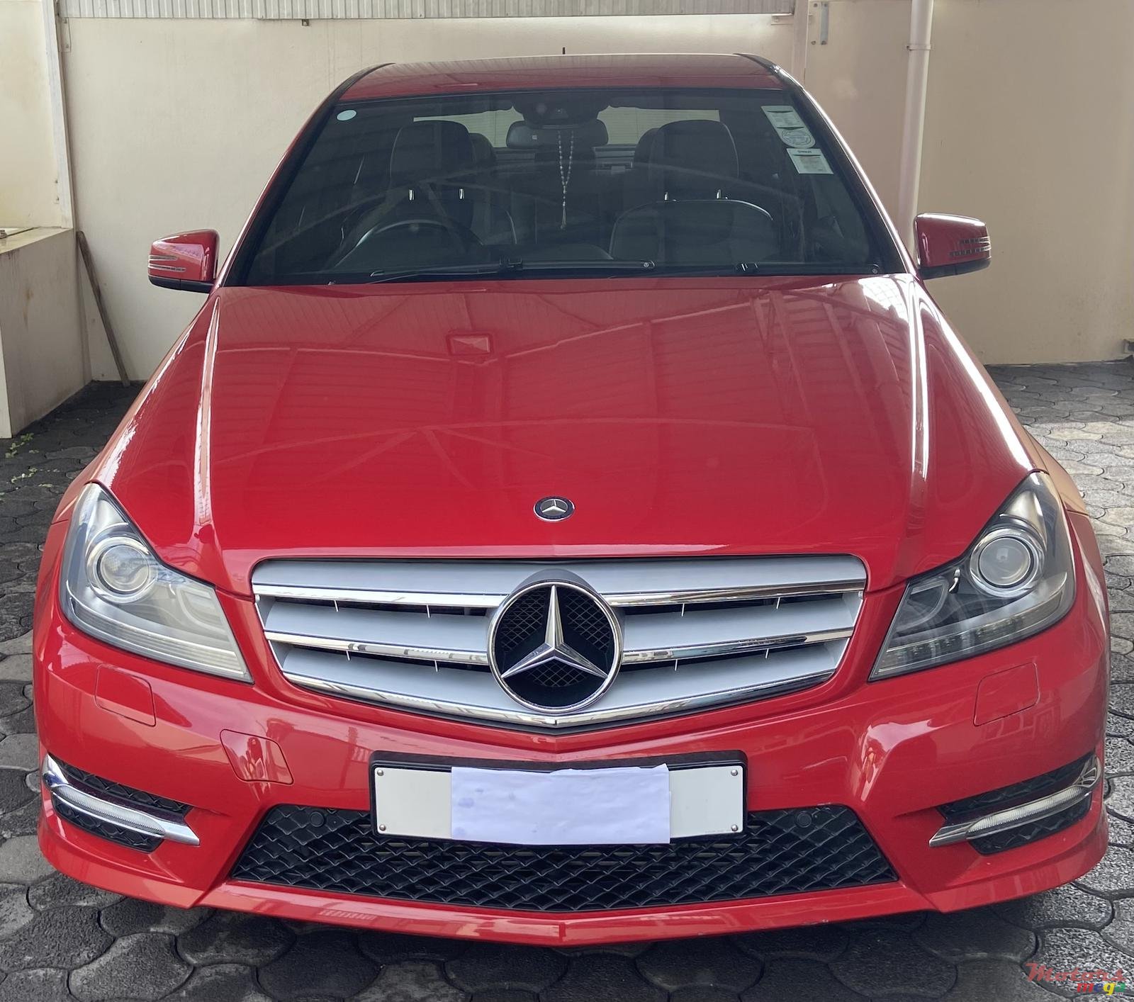 2012' Mercedes-Benz C-Class photo #1