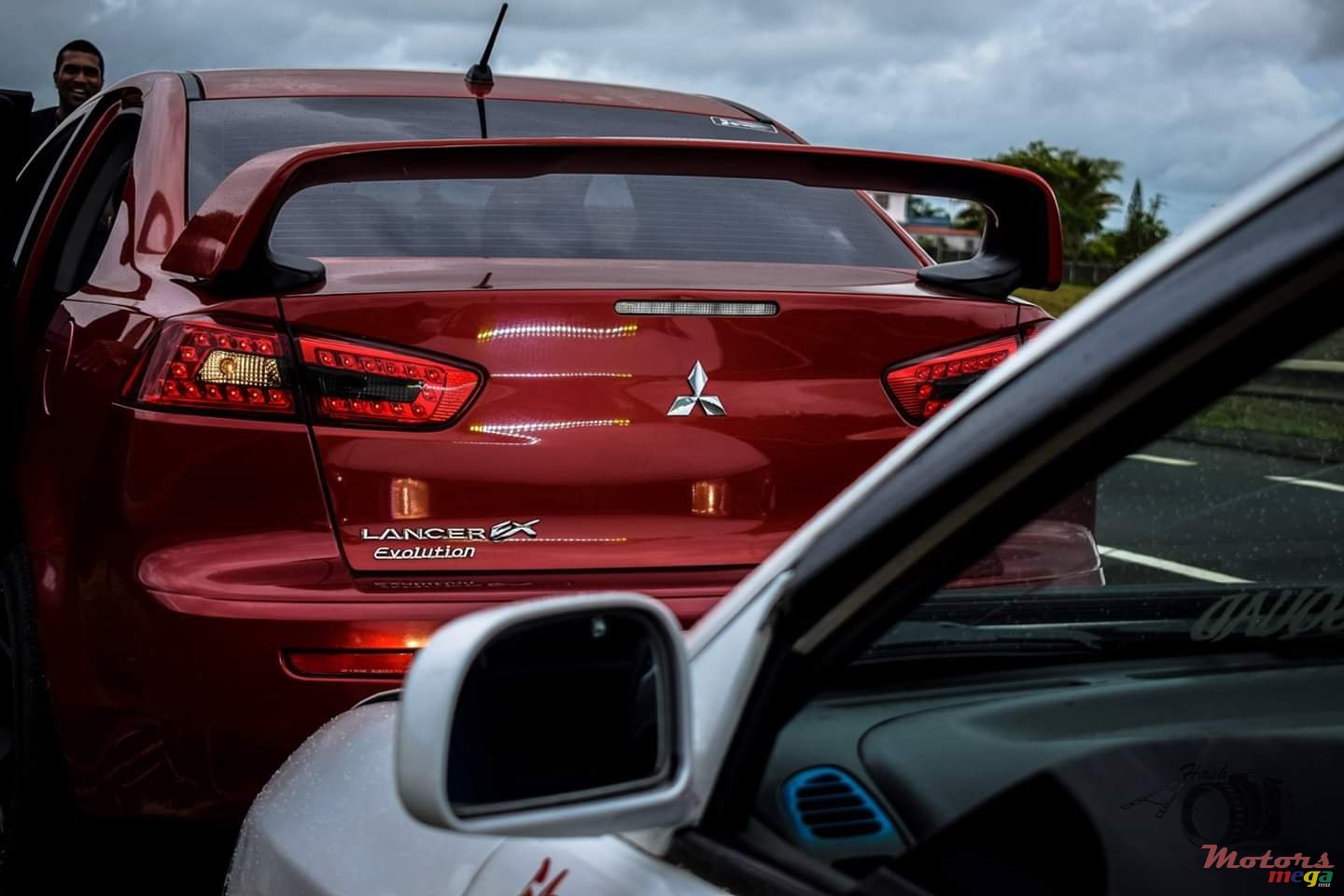 2009' Mitsubishi Lancer Evolution photo #1