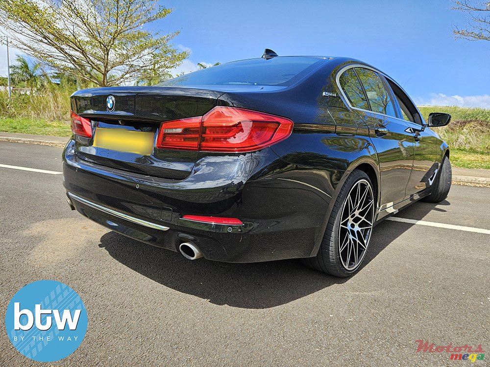 2018' BMW 530 photo #3