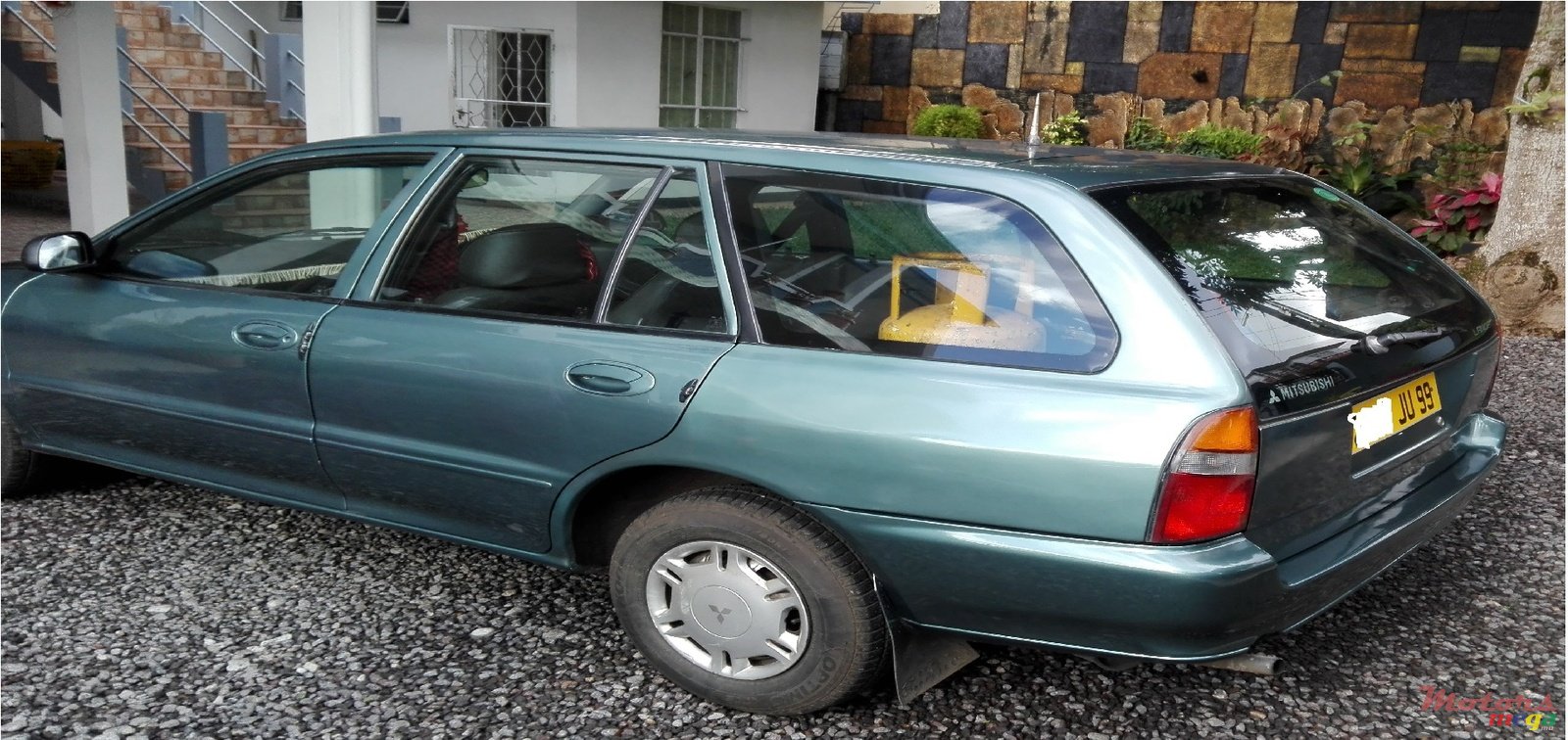 1999' Mitsubishi Lancer photo #2