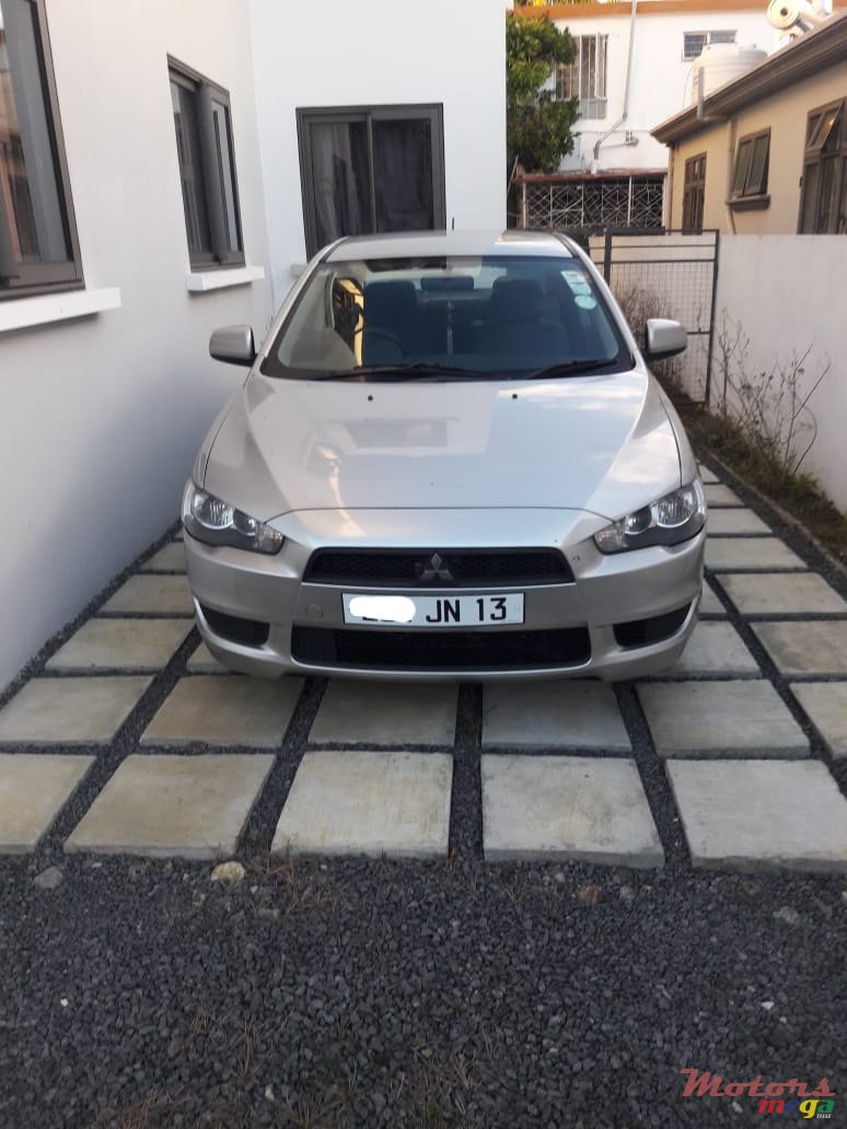 2013' Mitsubishi Lancer Evolution photo #1