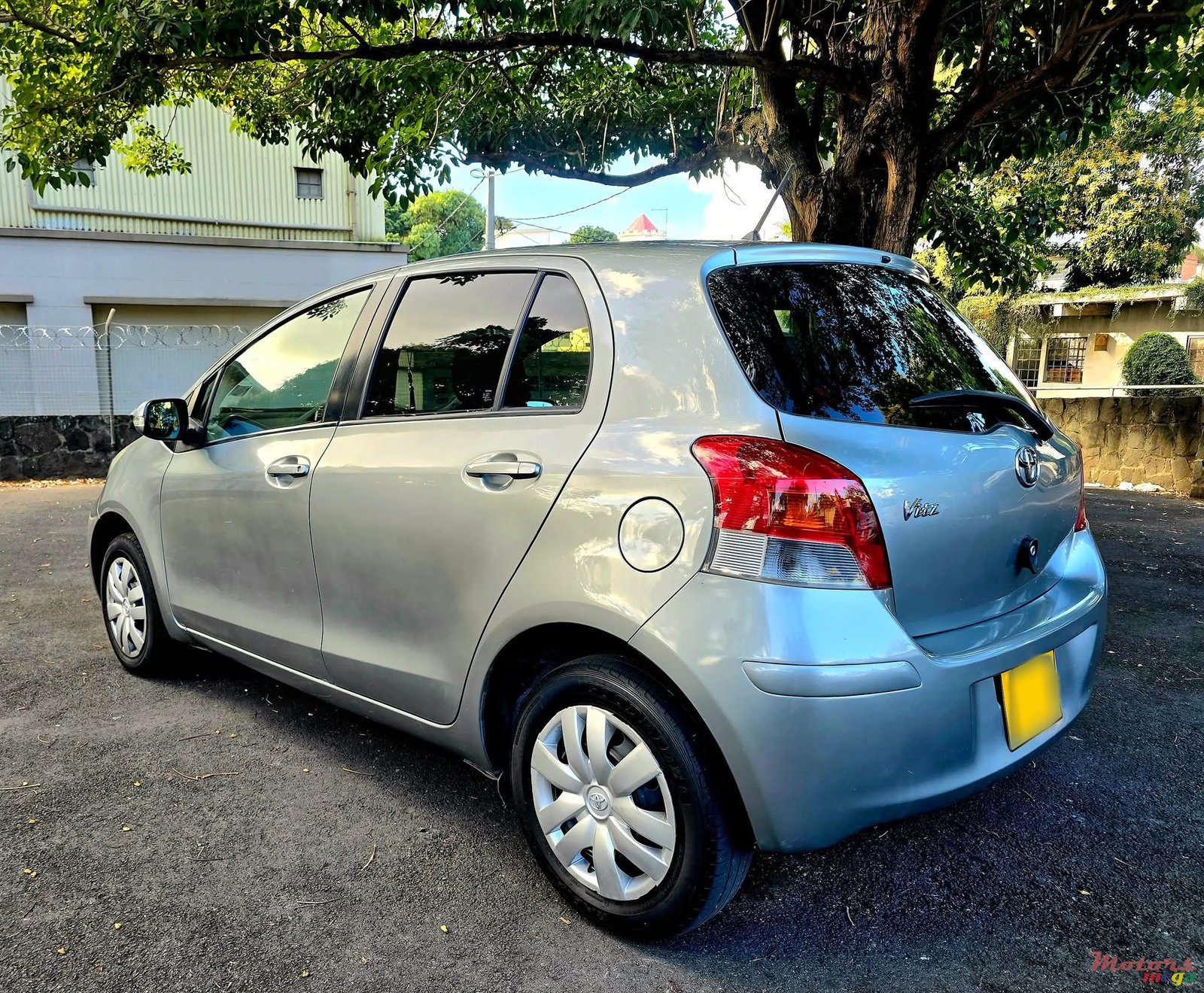 2009' Toyota Vitz Facelift photo #3
