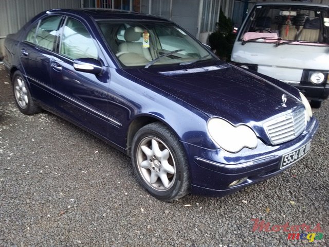 2000' Mercedes-Benz C-Class photo #2