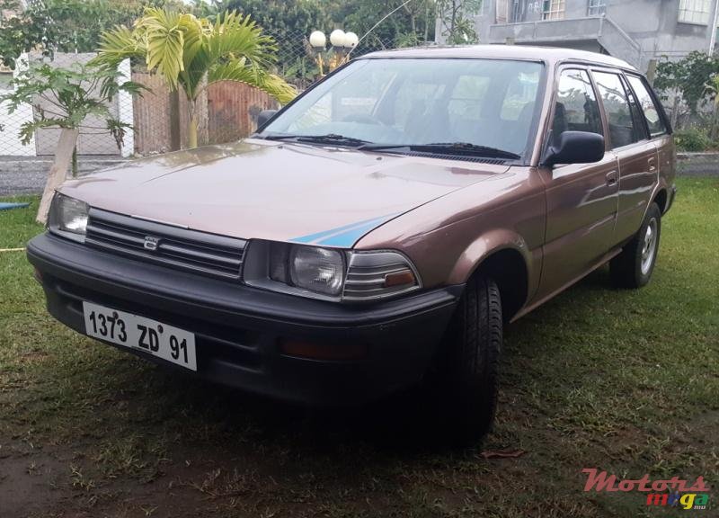 1991' Toyota Corolla photo #1