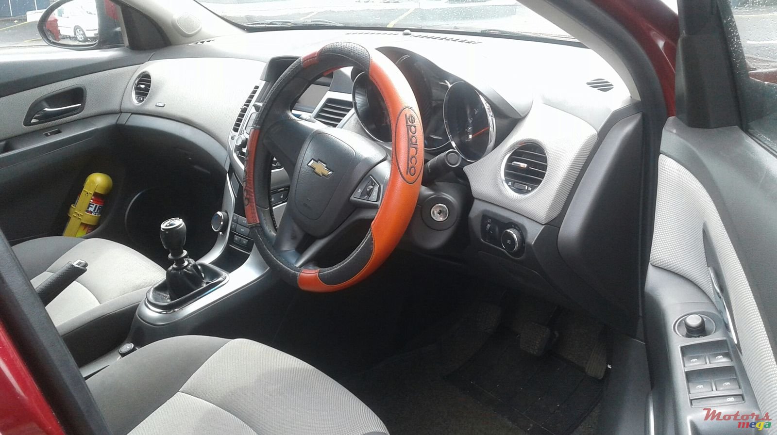 2010' Chevrolet Cruze photo #4