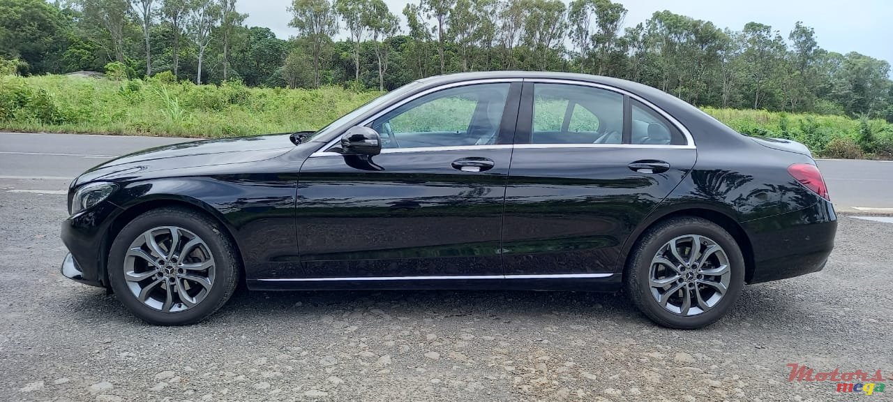 2018' Mercedes-Benz C-Class photo #3