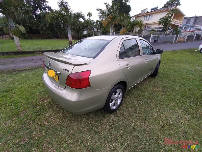 2007' Toyota Yaris photo #4