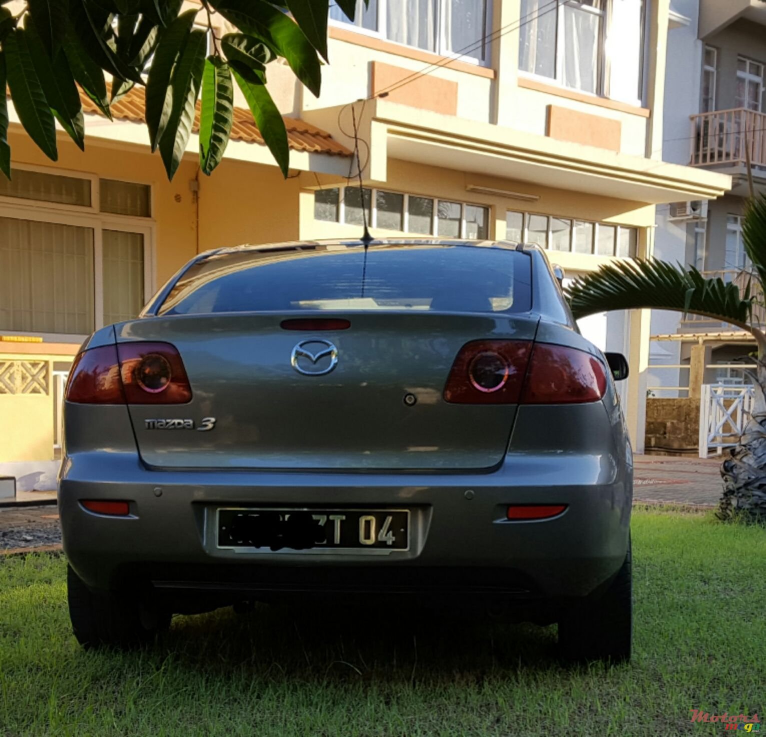 2004' Mazda 3 photo #3