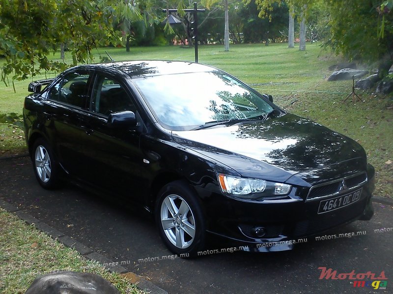 2009' Mitsubishi photo #1