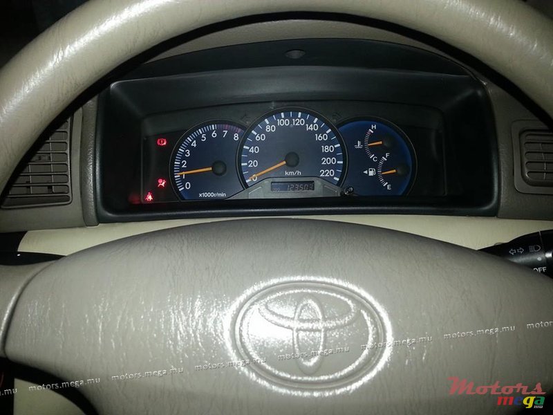 2004' Toyota Corolla GLI (LOCAL) Japan photo #5