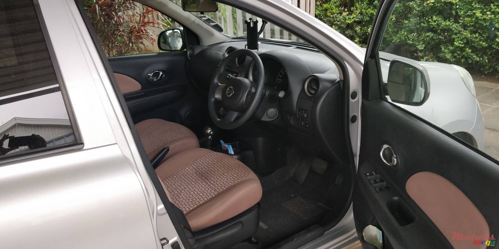 2013' Nissan March photo #5