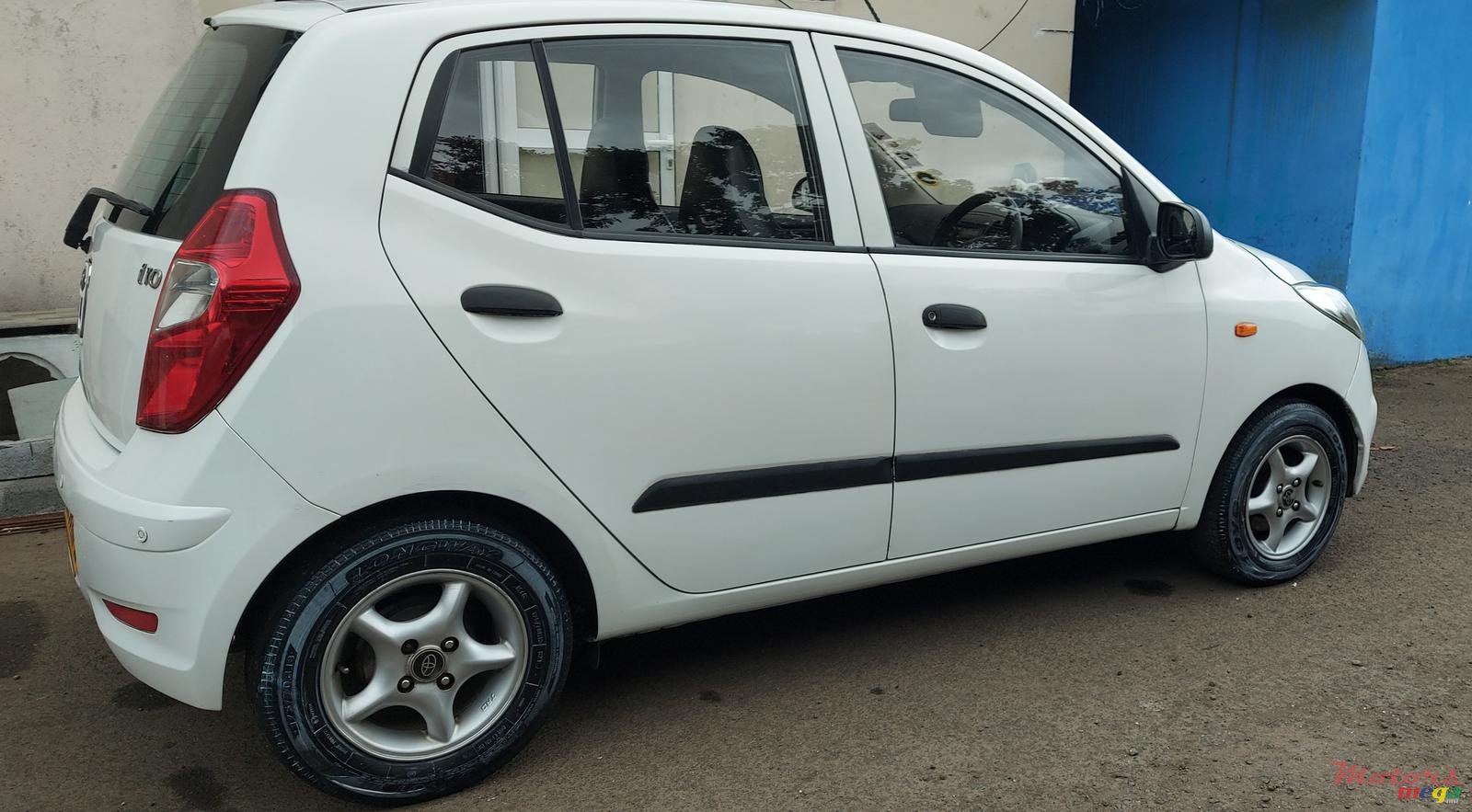 2012' Hyundai i10 photo #3