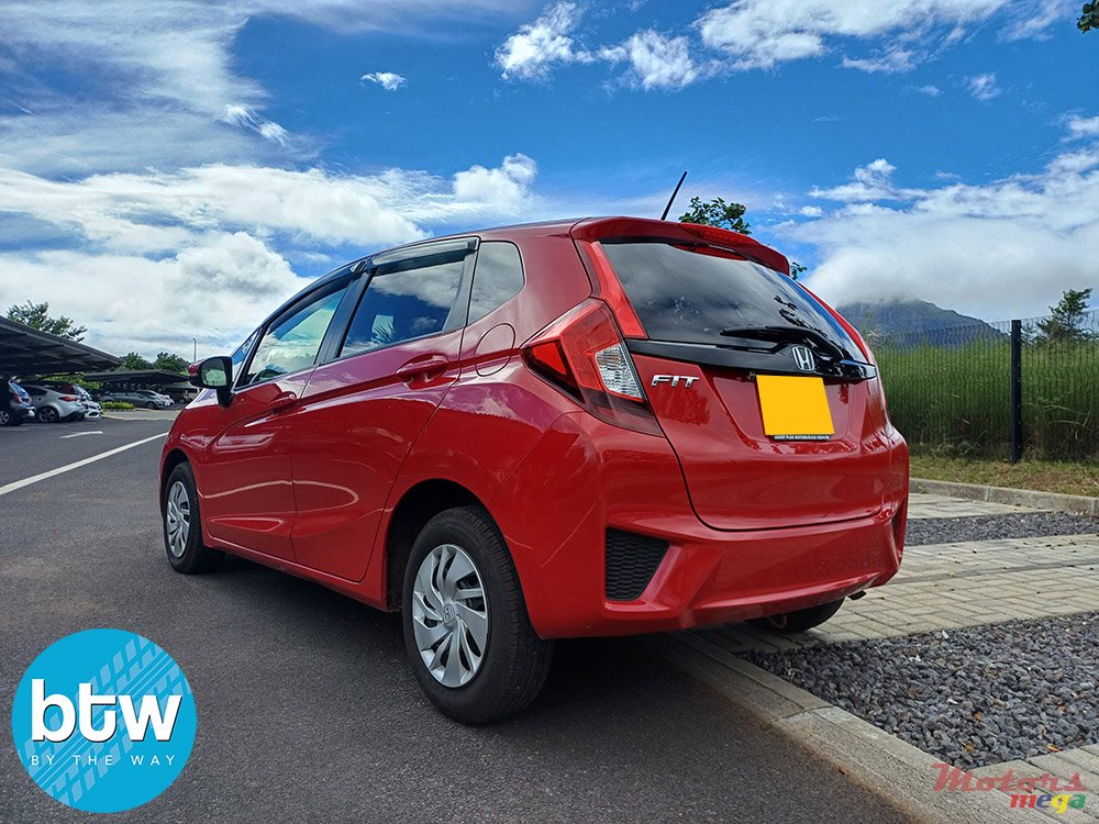 2017' Honda Fit photo #3